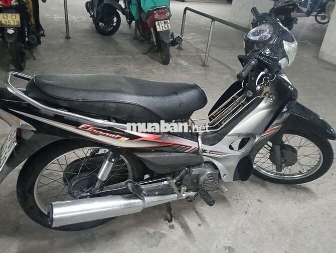 Nhà dự xe cần bán gấp