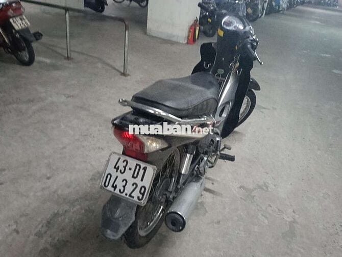 Nhà dự xe cần bán gấp