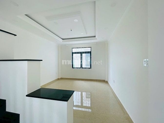 Chính chủ cần bán nhà mới xây- nhà 4 tầng ngay cầu Đúc gần Ql13 