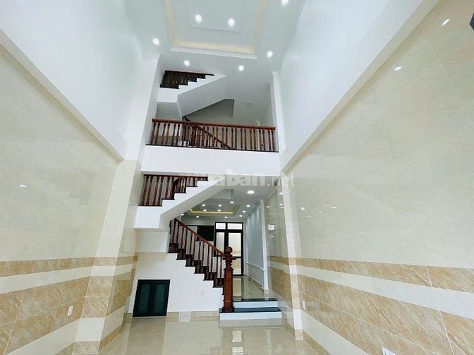 Chính chủ cần bán nhà mới xây- nhà 4 tầng ngay cầu Đúc gần Ql13 