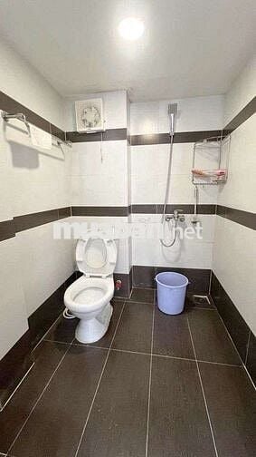 Tìm NỮ ở ghép 1:1 phòng rộng ban công cửa sổ