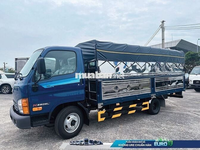 Sẵn xe giao ngay Hyundai Mighty N250SL thùng bạt
