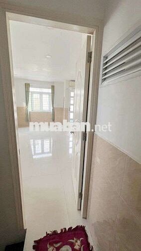 Tìm NỮ ở ghép 1:1 phòng rộng ban công cửa sổ