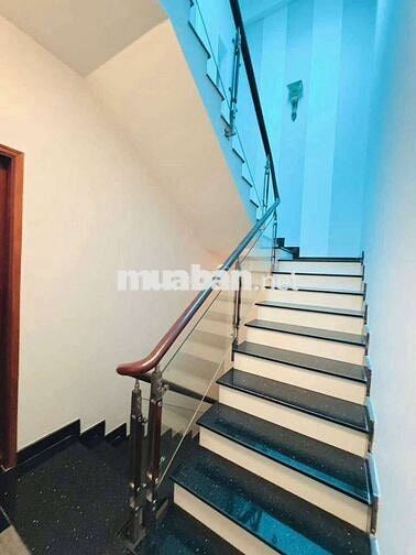 🌻Bình Thạnh🌻
🎋Khu phân lô, xe hơi vào nhà, 45c đậu cửa,84m²,4pn,6wc