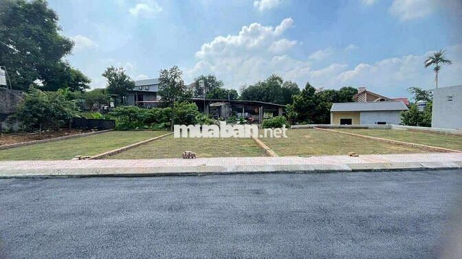 CẦN BÁN  ĐẤT TẠI KIM SƠN , SƠN TÂY , F0, Ô TÔ DT 102m2 ,GẦN HỒ ĐỒNG MÔ