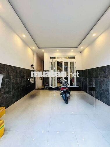 🌻Bình Thạnh🌻
🎋Khu phân lô, xe hơi vào nhà, 45c đậu cửa,84m²,4pn,6wc