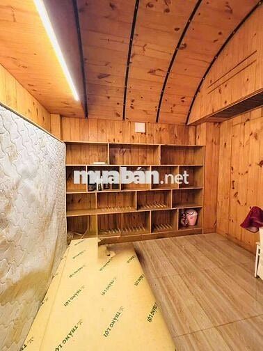 🌻Bình Thạnh🌻
🎋Khu phân lô, xe hơi vào nhà, 45c đậu cửa,84m²,4pn,6wc