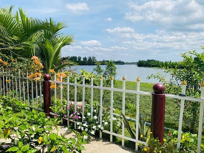 Đất view rộng 1700m2, giấy tờ đầy đủ, Nhơn Trạch, Đồng Nai