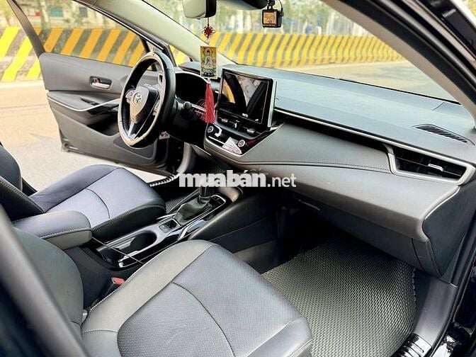 Toyota Corolla Altis 2024 1.8V 17,000 km siêu cọp.