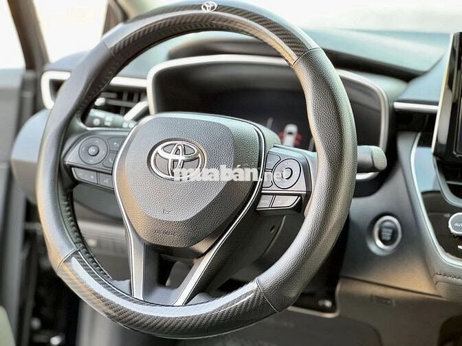 Toyota Corolla Altis 2024 1.8V 17,000 km siêu cọp.