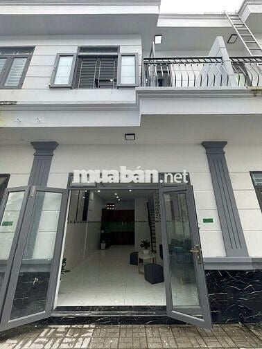 Nhà Hóc Môn 395trtr (4m - 10m) lầu đúc 2PN gần điện máy xanh Hóc Môn