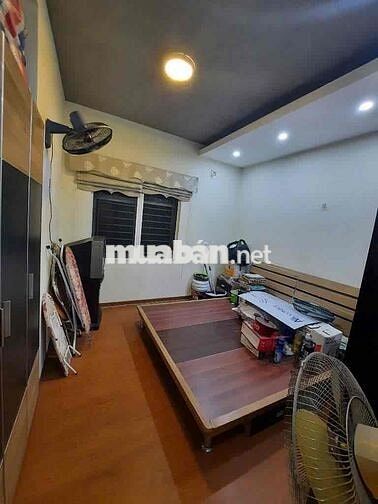 Bán căn hộ KĐT Việt Hưng 104m 3 ngủ, tầng đẹp ,nội thất đẹp 5,3 tỳ