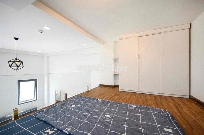 CĂN HỘ GÁC RỘNG VIEW ĐẸP SÁT VÁCH QUẬN 4 VÀ KHU CHẾ XUẤT