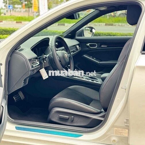 Honda Civic RS 2022 Trắng 25000 km