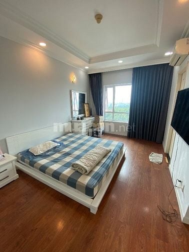 Bán căn hộ chung cư 127m2. Giá 7,5tỷ. Cao ốc Phú Nhuận