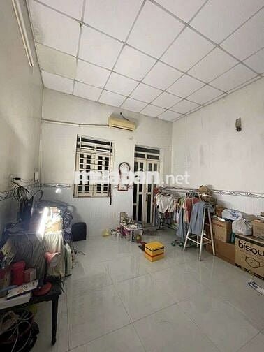 Cần gấp nhà 3 tầng 68m2  phường tân tạo bình tân