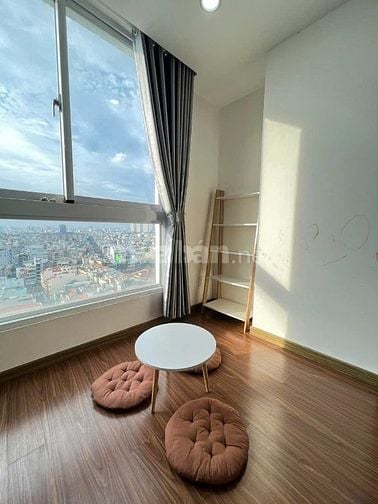 Chung cư ngay chợ lớn Q5 , gần Q1 , 82m2 , 2 PN , nội thất cao cấp , 