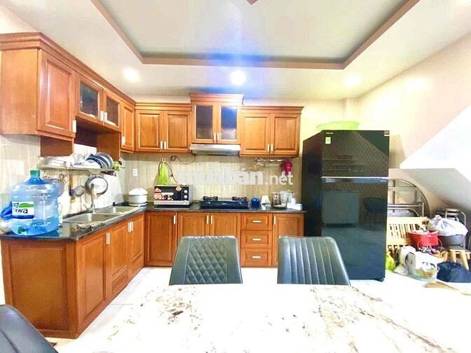 🤩🤩🌹🍀Mặt Bằng kinh doanh 5Tầng 62m 4Pn hẻm 7 chỗ chỉ 7 đồng hơn .