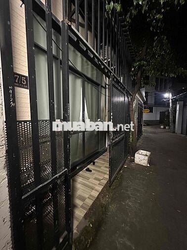 Phòng trọ mặt tiền, có thể buôn bán, có gác