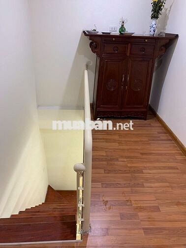 Cho thuê nhà 2 tầng, 60m2, Đường Quán Thánh, Ba Đình, Hà Nội