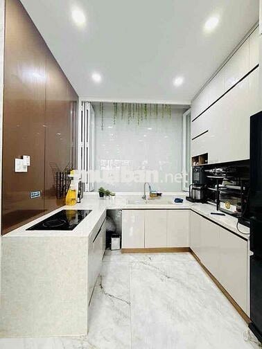 NGUYỄN CHÍ THANH QUẬN 10 40M2 CÁCH MẶT TIỀN 50M -SỔ SẴN GIAO DỊCH NGAY