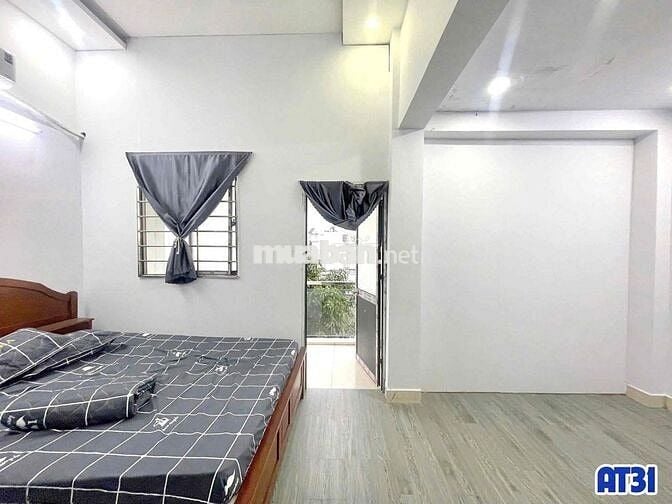 TRỐNG SẴN CĂN HỘ BAN CÔNG NỘI THẤT CẤP