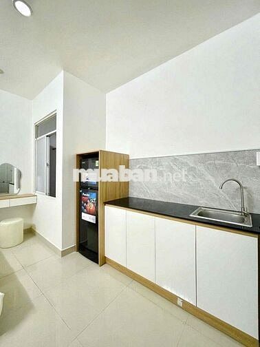 Studio full nội thất cửa sổ 3tr4-3tr5, ban công tách bếp 3tr9-4tr