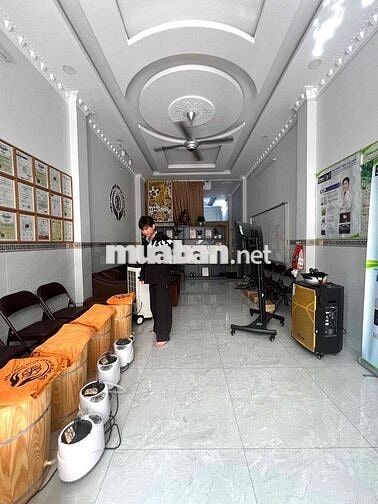 NHÀ HXT THÔNG MỚI ĐẸP 4PN QUANG TRUNG P8 GV DT 4*20M