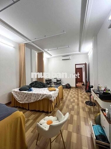 NHÀ HXT THÔNG MỚI ĐẸP 4PN QUANG TRUNG P8 GV DT 4*20M