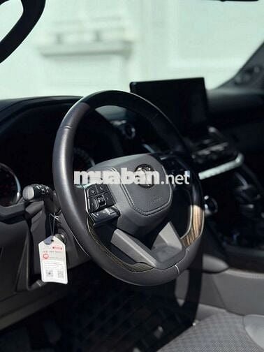 Toyota Land Cruiser 300 VXR V6 2023, Chất Như Mới
