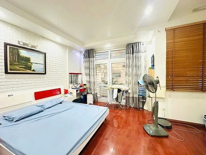 Chính Chủ tôi cần bán nhà PL, Phố Lạc Trung, Q HBT, HN, Dt 80 m, 6 T 