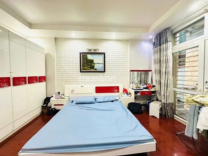 Chính Chủ tôi cần bán nhà PL, Phố Lạc Trung, Q HBT, HN, Dt 80 m, 6 T 