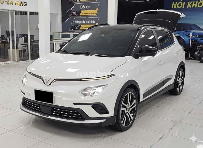 Vf E34 2022 màu trắng 1 chủ cá nhân 
