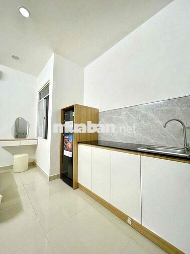 Studio full nội thất cửa sổ 3tr4-3tr5, ban công tách bếp 3tr9-4tr