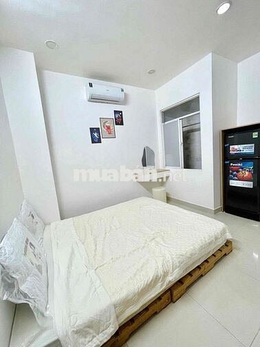 Studio full nội thất cửa sổ 3tr4-3tr5, ban công tách bếp 3tr9-4tr