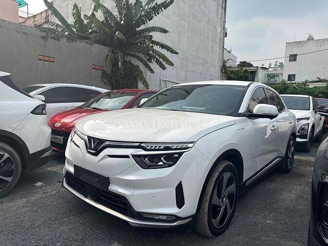 VinFast VF8 2023 Eco - 40000 km