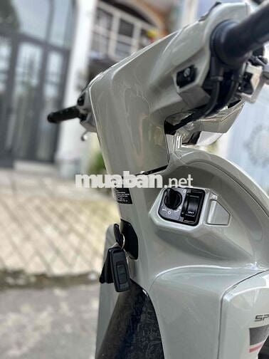 Vision đặt biệt XXM 2025 bánh lớn