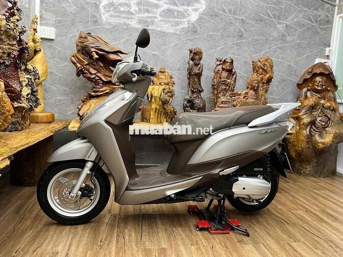 👉Lead 2016 chính chủ biển SG máy móc zin, êm