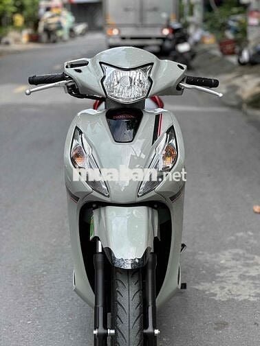 Vision đặt biệt XXM 2025 bánh lớn