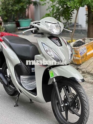 Vision đặt biệt XXM 2025 bánh lớn