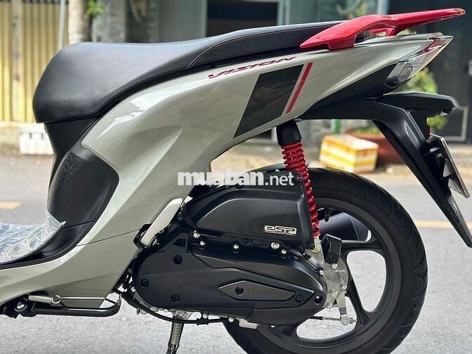 Vision đặt biệt XXM 2025 bánh lớn