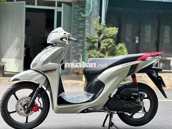 Vision đặt biệt XXM 2025 bánh lớn