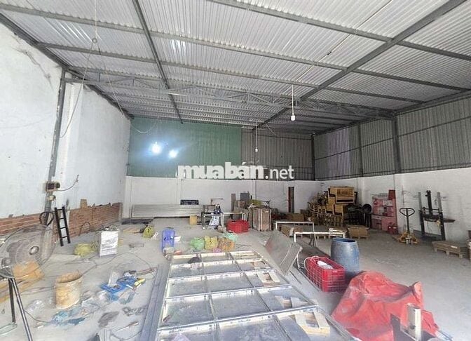 CHO THUÊ KHO,XƯỞNG 200M², Đ XE CÔNG 40F NGAY NGÃ TƯ GÒ MÂY