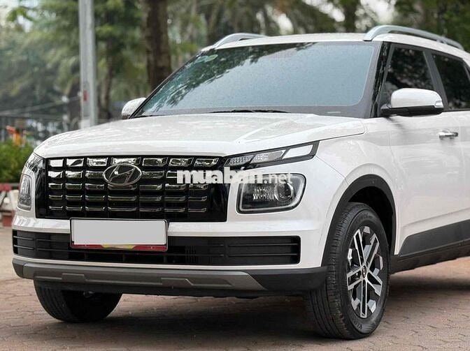 Hyundai Venue 2025 - 10000 km