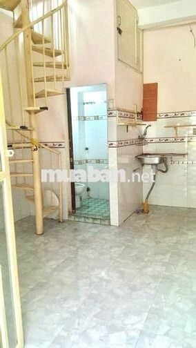 Nhà cho thuê diện tích 15 m2 có 1 lầu