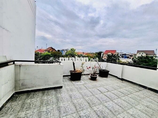 MẶT TIỀN VIEW CÔNG VIÊN – NHÀ ĐẸP 3 TẦNG – Ô TÔ NGỦ NHÀ BÔNG SAO P5Q8