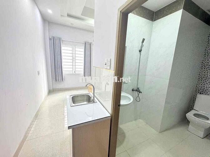 🔴Cửa sổ lớn - Phòng rộng rãi sạch sẽ