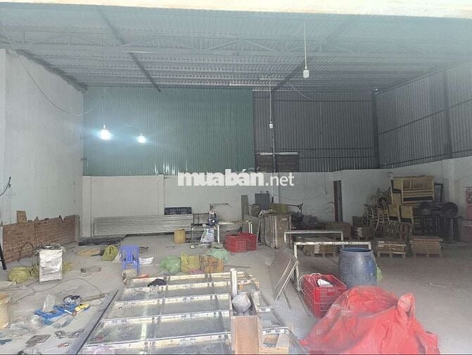 CHO THUÊ KHO,XƯỞNG 200M², Đ XE CÔNG 40F NGAY NGÃ TƯ GÒ MÂY