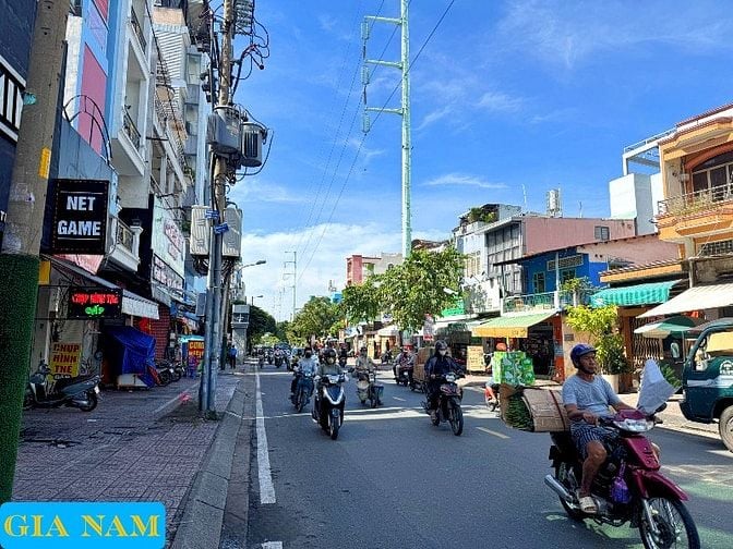 BÁN NHÀ MẶT TIỀN : 128 BÌNH THỚI - P. 14 - Q. 11 - TPHCM.