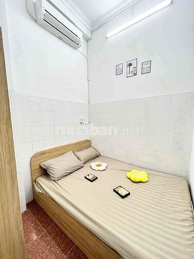 CĂN HỘ 2 PHÒNG NGỦ FULL NỘI THẤT - NGAY CHỢ HOÀNG HOA THÁM